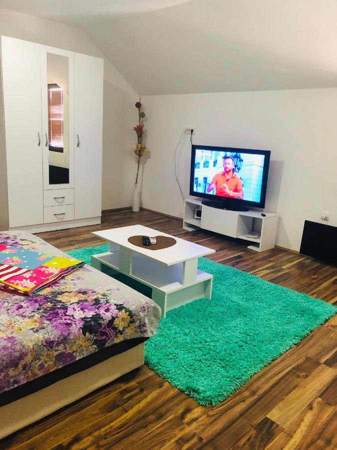 Appartement Stan Na Dan Gornji Milanovac-Centar-Nova Gradnja Extérieur photo