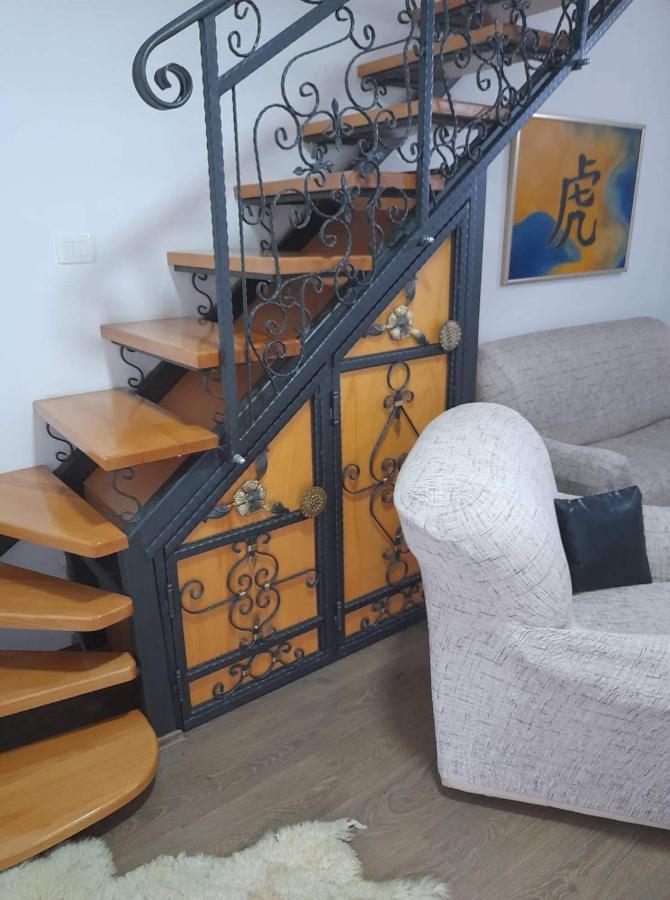 Appartement Stan Na Dan Gornji Milanovac-Centar-Nova Gradnja Extérieur photo