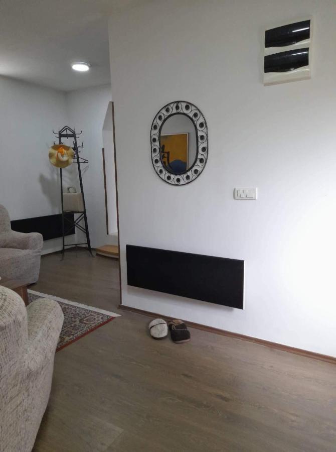Appartement Stan Na Dan Gornji Milanovac-Centar-Nova Gradnja Extérieur photo