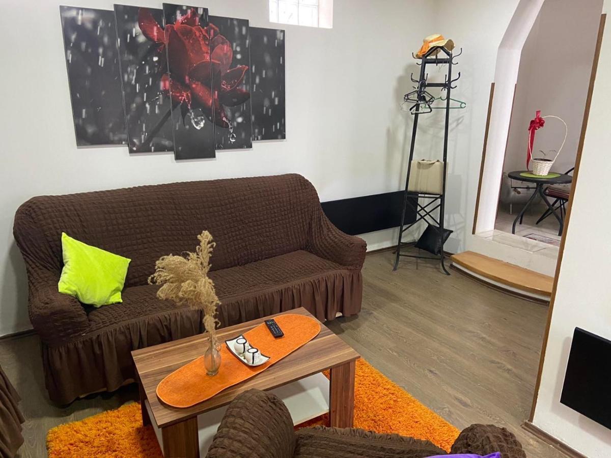 Appartement Stan Na Dan Gornji Milanovac-Centar-Nova Gradnja Extérieur photo
